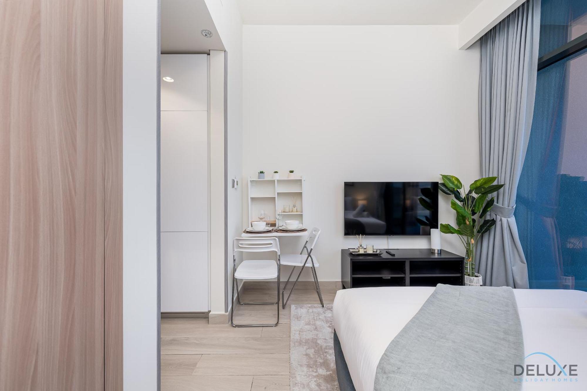 Apartment Inviting At Azizi Riviera 36 In Al Merkadh By Deluxe Homes Dubai